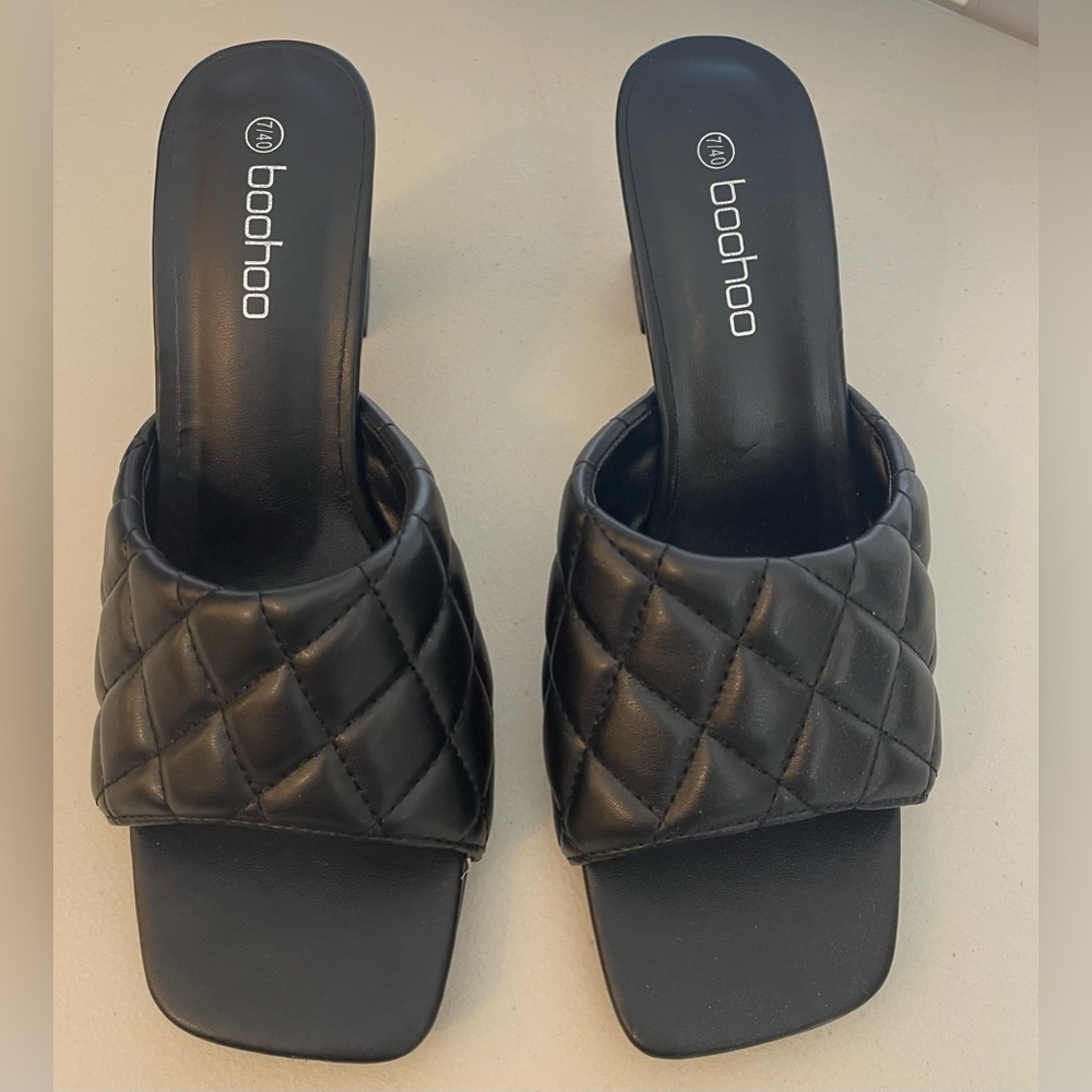 Black Boohoo Heels Size: 9 (7/40)